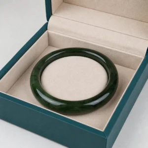 Emerald Green Pu Leather Bangle Box Bangle Cushion Detail Emerald Green Pu Leather Bangle Box Bangle Cushion Detail