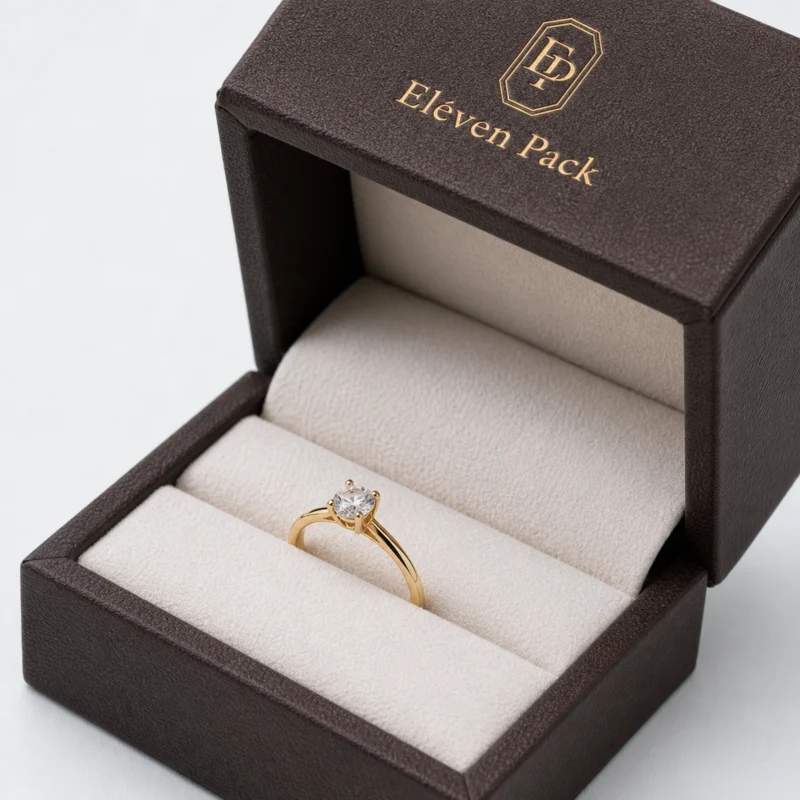 White Brown Flip Top Ring Box Ring Roll Insert Detail