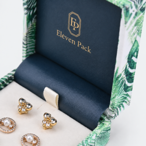 Natural Green Fabric Flip-Top Leaf Pattern Earring Box - material or structure detail - JB-BM-02-P11