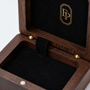 Brown Wooden Hinged Premium Jewelry Packaging Box - material or structure detail - JB-BM-09-P3