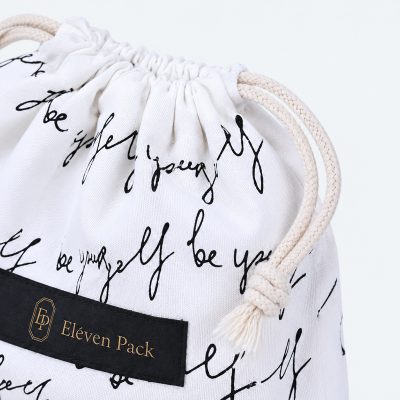 White Cotton Bracelet Pouch - lifestyle usage scene - JP-BM-02-P1